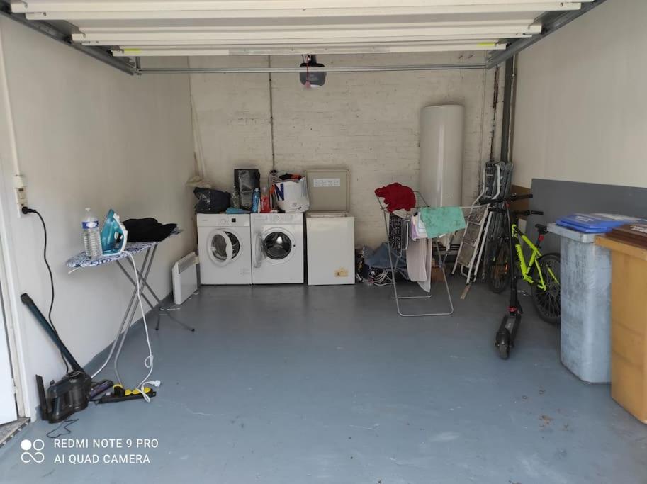 38 Maison Entiere,Place De Parking Et Garage Pour Moto Velo A La Demande Dunkirk المظهر الخارجي الصورة